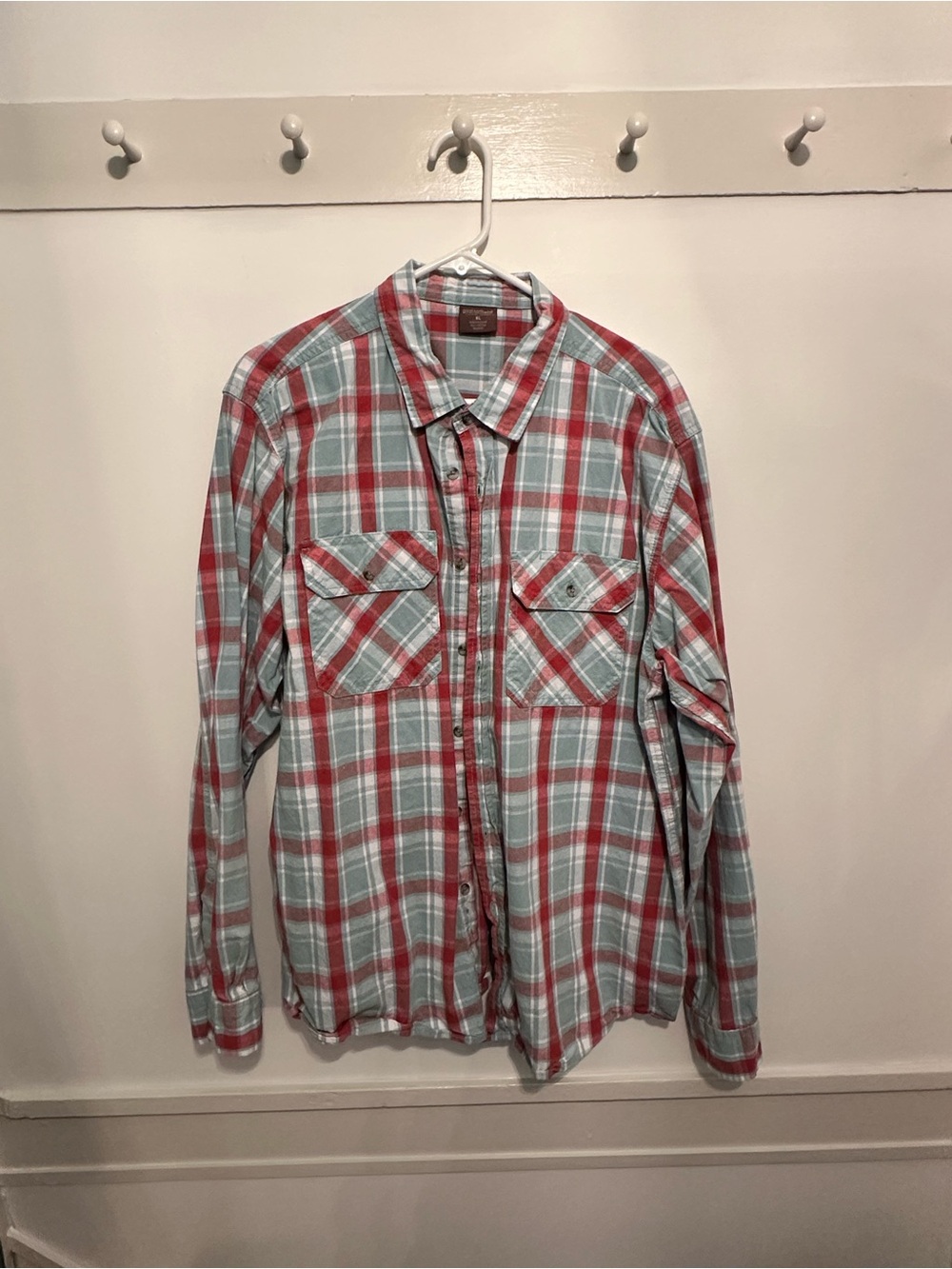 Great Northwest Clothing Company Red and Light Blue Plaid Button-Down Shirt xl